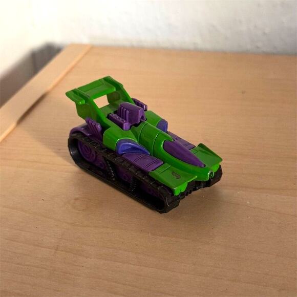 Vintage 1992 Hot Wheels Treadator Tank 1:64 Green Purple All Terrain - Picture 8 of 9
